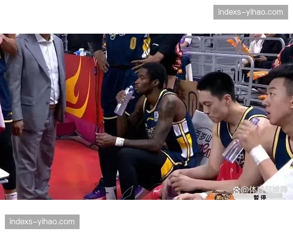 广东内线配置短板暴露 对阵上海遭遇赛季四杀