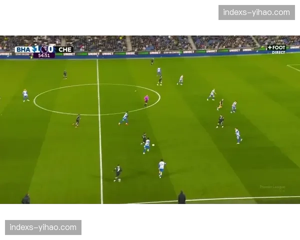 辛谢尔伍德扩大领先优势，布莱顿中场在主场完胜中表现稳健